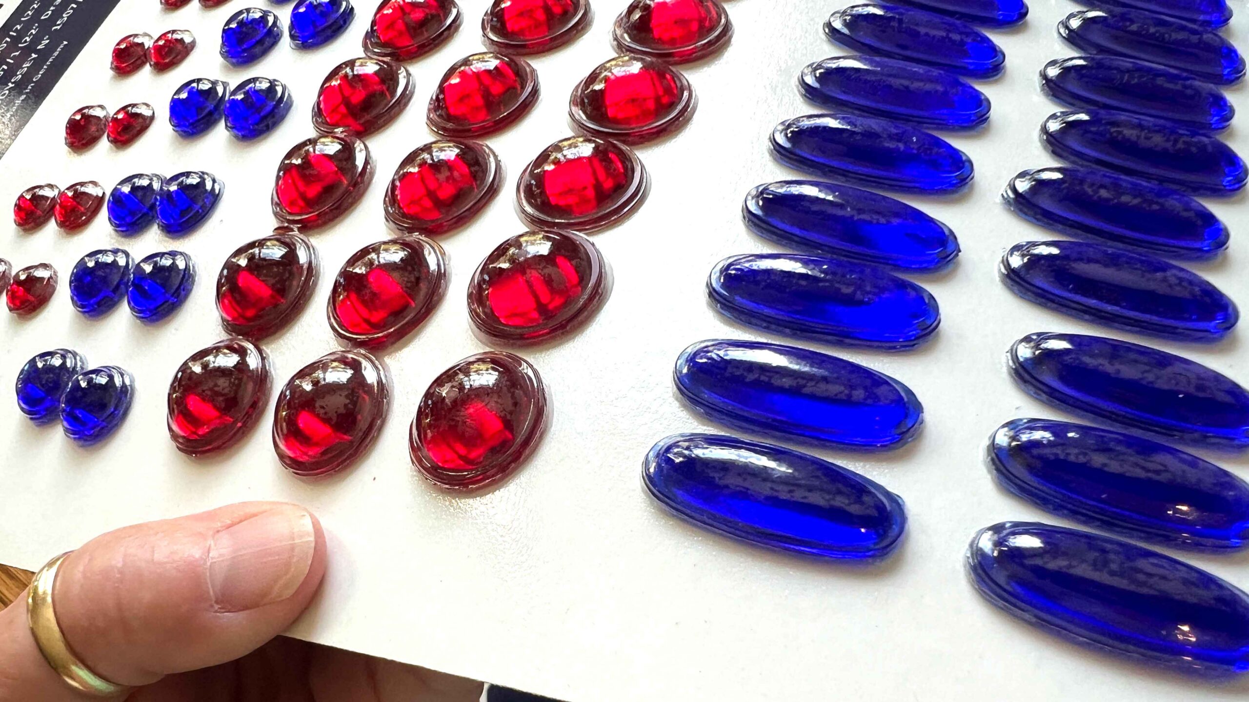 Odyssey Dragonfly 22" Red and Cobalt Jewel Set
