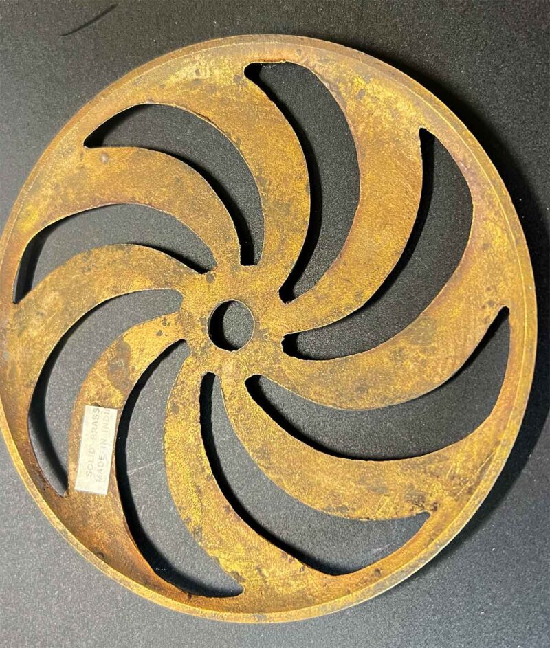 4.5" Solid Brass Lamp Cap: Swirl - Image 4